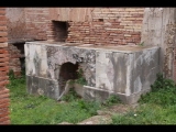 07685 ostia - regio iv - insula ii - terme del faro (iv,ii,1) - raum (2) - bar - 01-2024.jpg